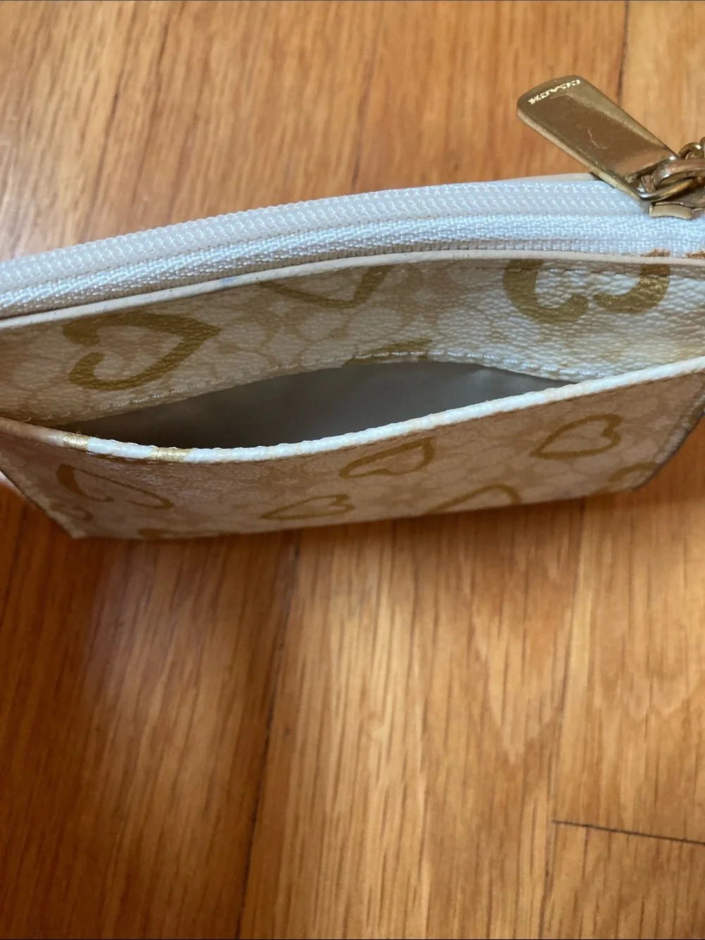 Coach Cream Card Case with Gold Heart Print and Keyring